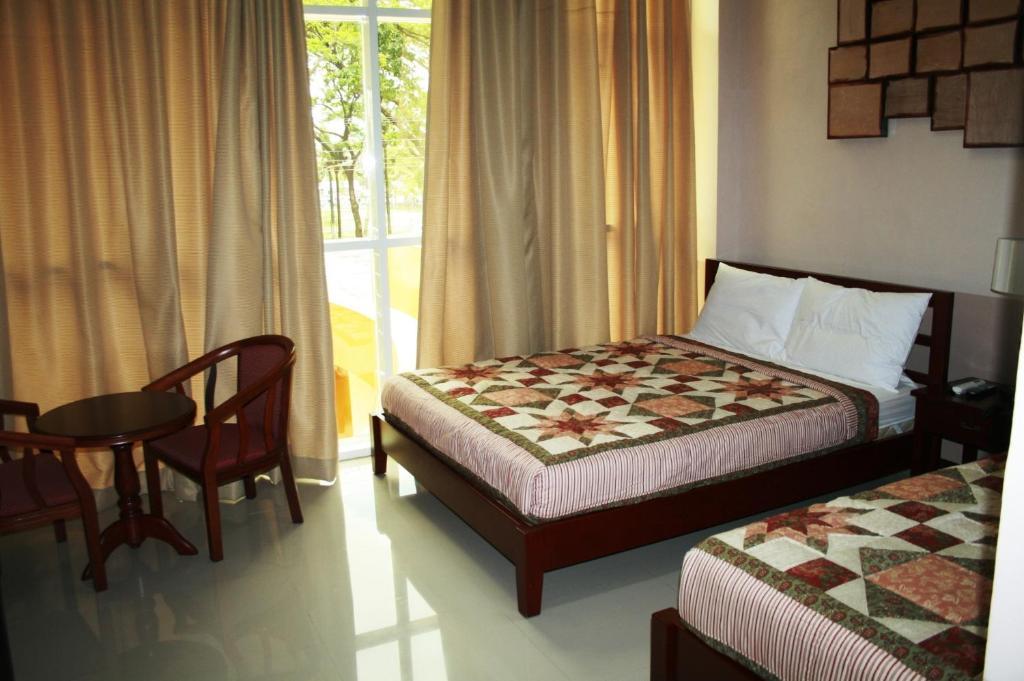 Princess Madison Hotel آنغلوس الغرفة الصورة